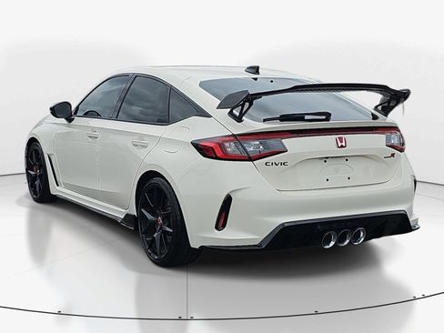 Used 2024 Honda Civic Type R image 6