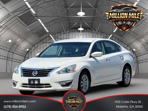 Used 2014 Nissan Altima 2.5 S FWD image 6