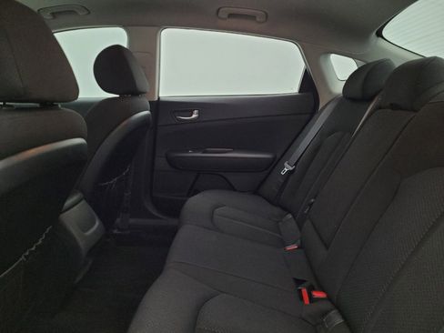 Used 2018 Kia Optima LX FWD image 18