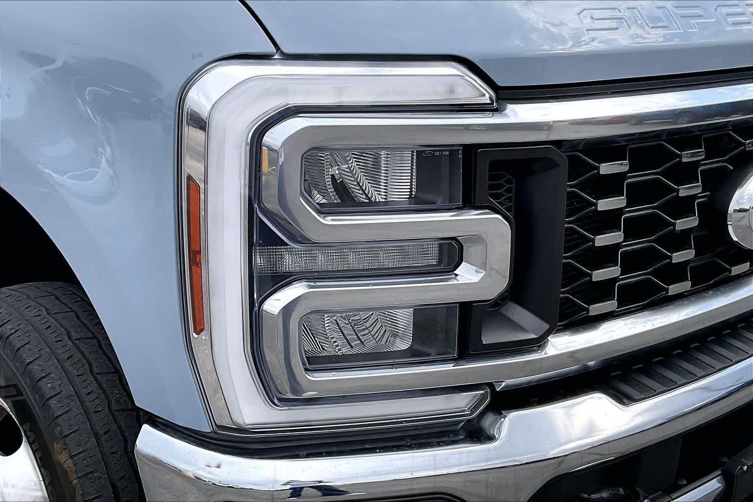 Used 2024 Ford F350 King Ranch w/ Chrome Package AWD/4WD image 24