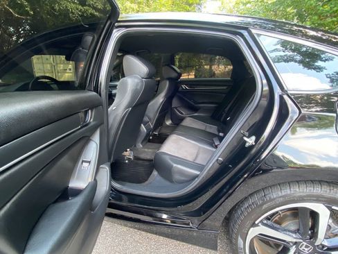 Used 2020 Honda Accord Sport image 32