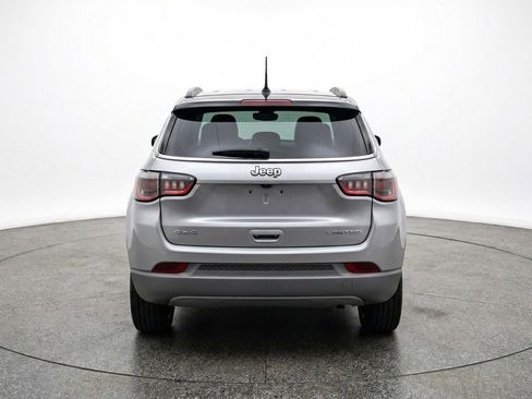Used 2025 Jeep Compass Limited AWD/4WD image 7