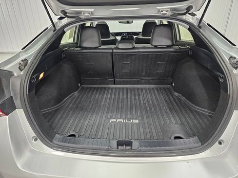 Used 2019 Toyota Prius XLE AWD/4WD image 15