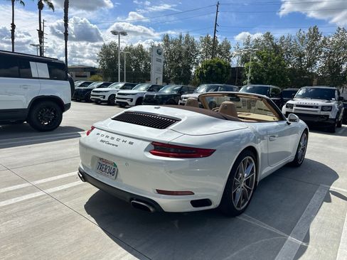 Used 2017 Porsche 911 Carrera RWD image 3
