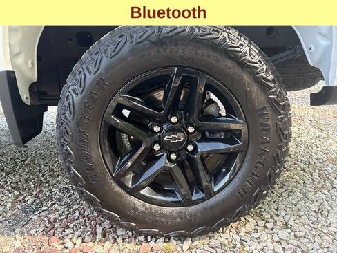 Used 2024 Chevrolet Silverado 1500 Custom Trail Boss AWD/4WD image 9