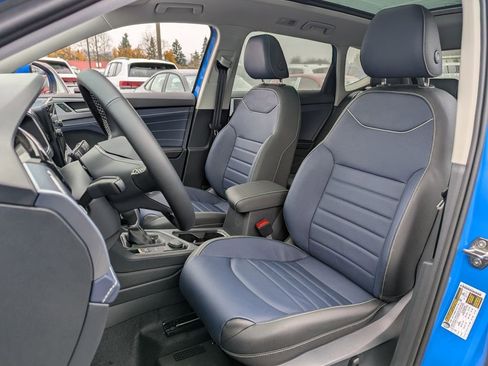 New 2026 Volkswagen Taos SEL image 27