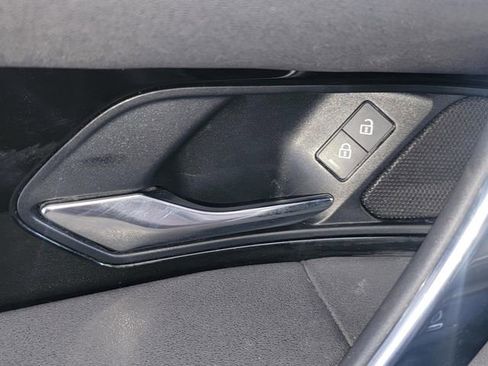 Used 2021 Land Rover Discovery Sport S image 28