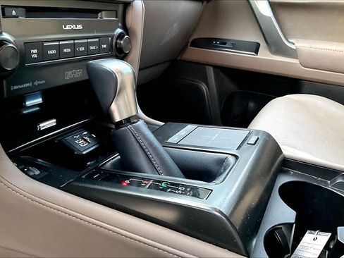 Used 2022 Lexus GX 460 Luxury w/ Sport Design Package AWD/4WD image 17