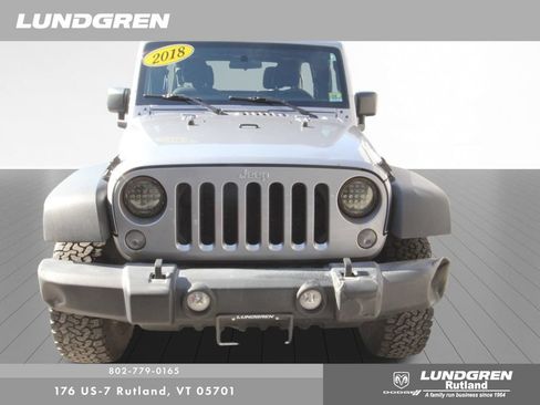 Used 2018 Jeep Wrangler Unlimited Sport AWD/4WD image 23