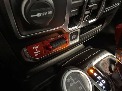 Used 2020 Jeep Wrangler Unlimited Rubicon w/ Dual Top Group image 24