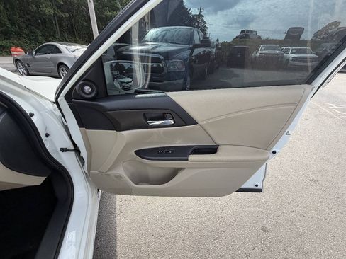 Used 2014 Honda Accord EX-L image 16