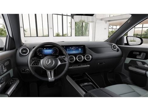 New 2026 Mercedes-Benz GLA 250 GLA 250 image 3
