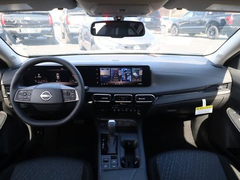 New 2026 Nissan Sentra SV w/ SV Convenience Package FWD image 7