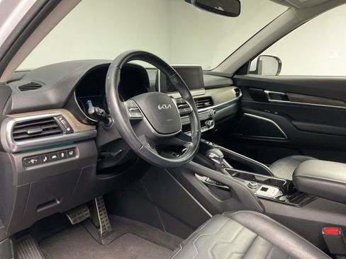 Used 2022 Kia Telluride SX w/ SX Prestige Package image 13