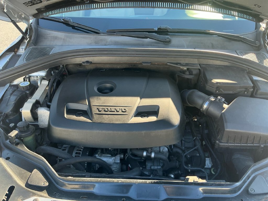 Used 2016 Volvo XC60 T5 Premier FWD image 25