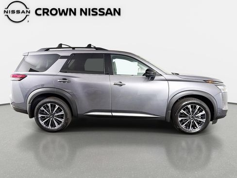 New 2026 Nissan Pathfinder Platinum AWD/4WD image 4