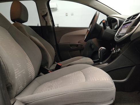 Used 2020 Chevrolet Sonic LT FWD image 21