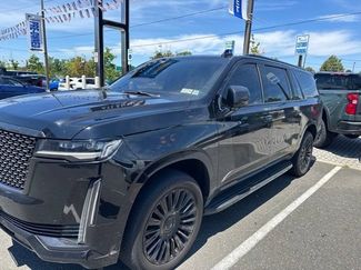 Used 2021 Cadillac Escalade ESV Premium Luxury w/ Driver Assist Tech Package AWD/4WD video 1