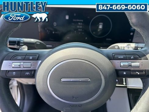 Used 2024 Hyundai Kona Limited AWD/4WD image 29