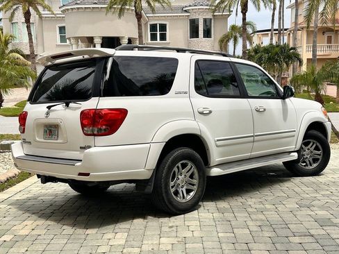 Used 2007 Toyota Sequoia Limited RWD image 5