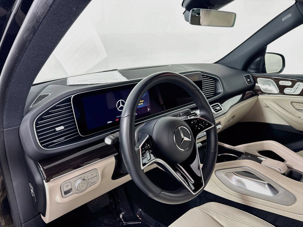 Used 2026 Mercedes-Benz GLE 450 4MATIC image 4