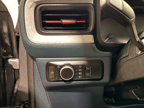 Used 2023 Ford Maverick XLT image 14