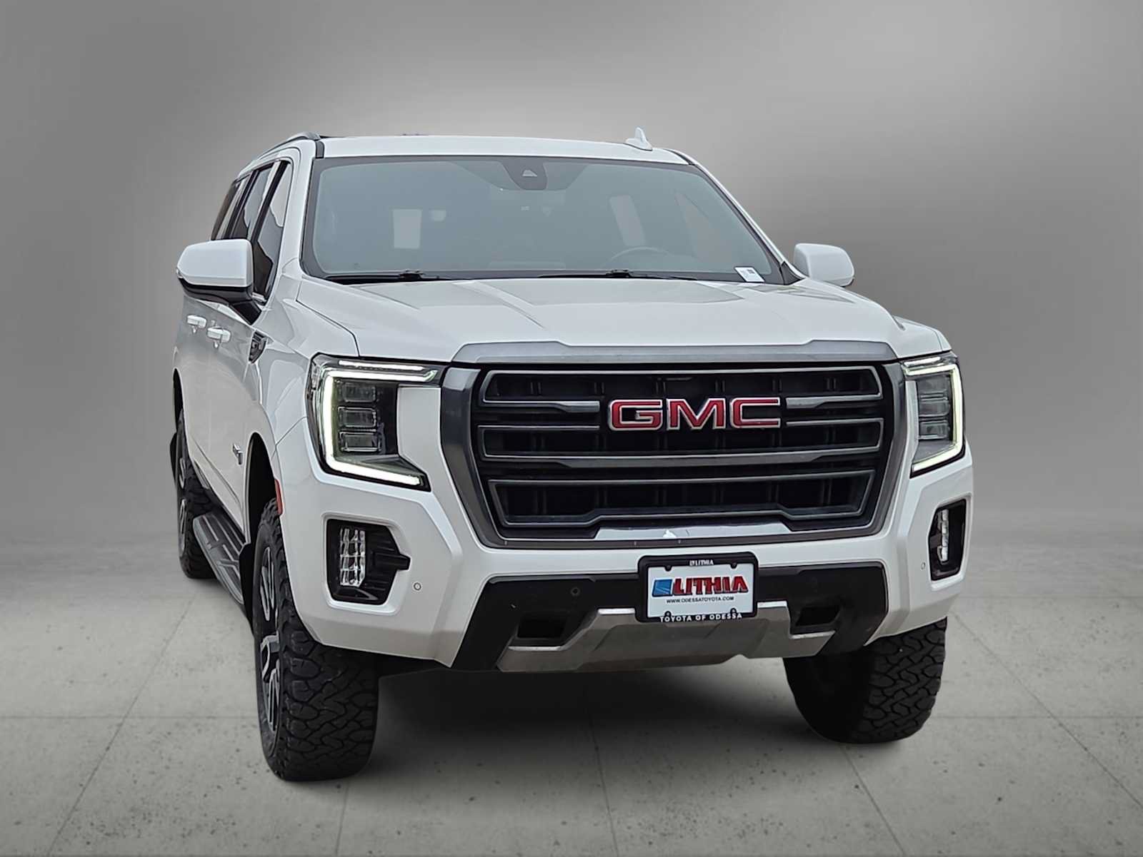 Used 2021 GMC Yukon XL AT4 AWD/4WD image 3