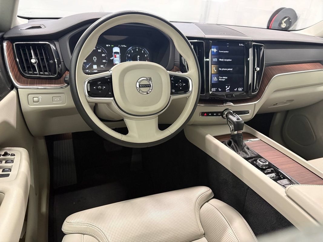 Used 2019 Volvo XC60 T5 Inscription AWD/4WD image 17