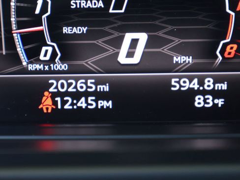 Used 2022 Lamborghini Urus AWD/4WD image 27