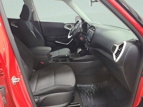 Used 2021 Kia Soul LX FWD image 13