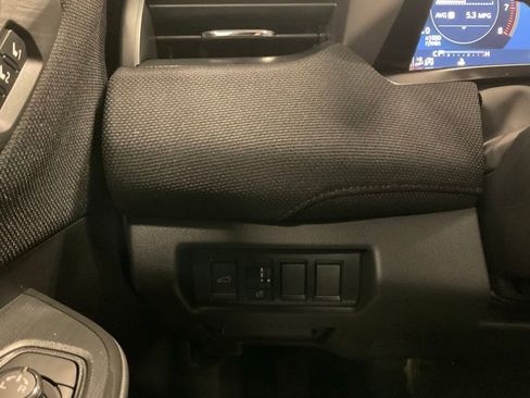 New 2026 Subaru Outback Limited AWD/4WD image 11