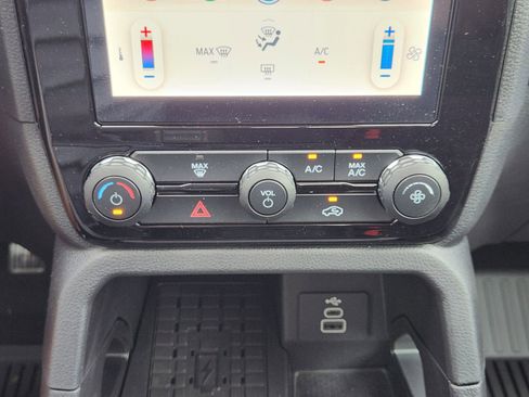 New 2025 Ford Ranger XLT image 17