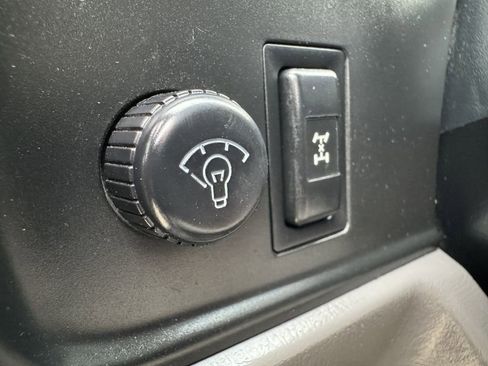 Used 2001 Toyota 4Runner SR5 image 6