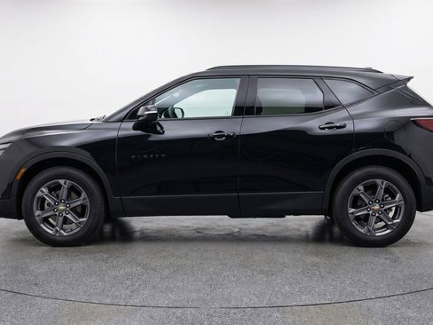 Used 2025 Chevrolet Blazer LT image 5