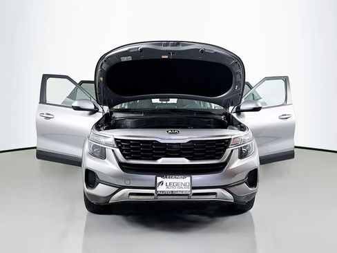 Used 2021 Kia Seltos LX AWD/4WD image 16
