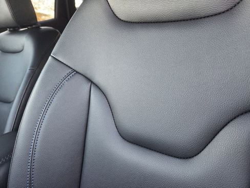 New 2026 Jeep Compass Limited image 11