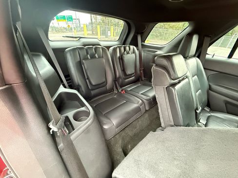 Used 2014 Ford Explorer Limited image 24