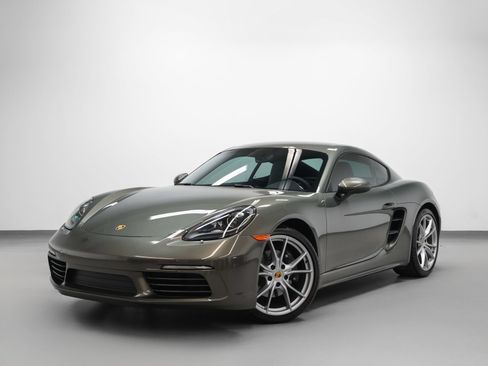 Certified 2025 Porsche 718 Cayman RWD image 6