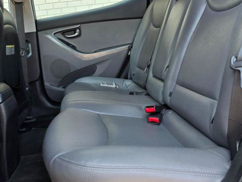 Used 2013 Hyundai Elantra GLS FWD image 10
