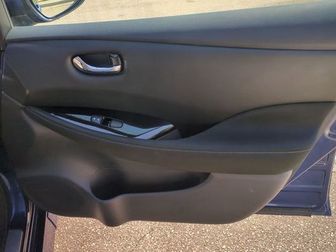 Used 2025 Nissan Leaf SV Plus image 28