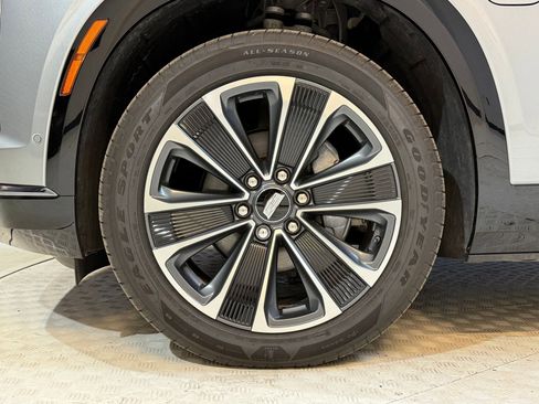 New 2026 Cadillac Vistiq Sport w/ LPO, Floor Liner Package image 12