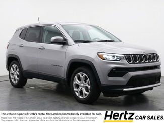 Used 2025 Jeep Compass Latitude video 1