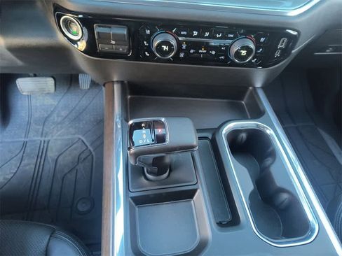 Used 2024 Chevrolet Silverado 1500 High Country w/ Technology Package image 20