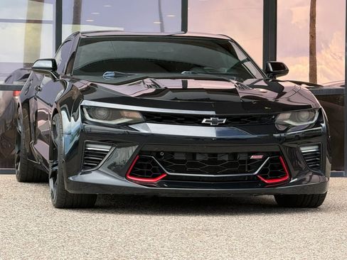 Used 2016 Chevrolet Camaro SS RWD image 18