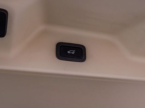 Used 2019 Land Rover Range Rover image 52