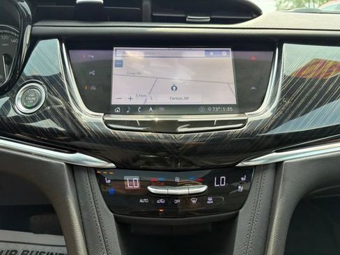 Used 2020 Cadillac XT6 Premium Luxury AWD/4WD image 19