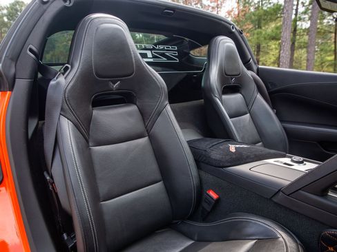 Used 2019 Chevrolet Corvette Z06 RWD image 46