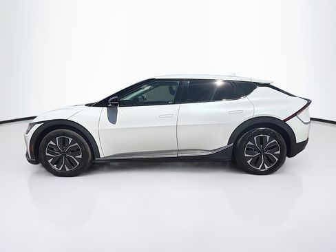 Used 2024 Kia EV6 Light AWD/4WD image 4