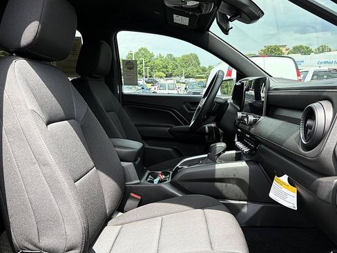 Used 2025 Chevrolet Colorado W/T w/ WT Custom Package RWD image 12
