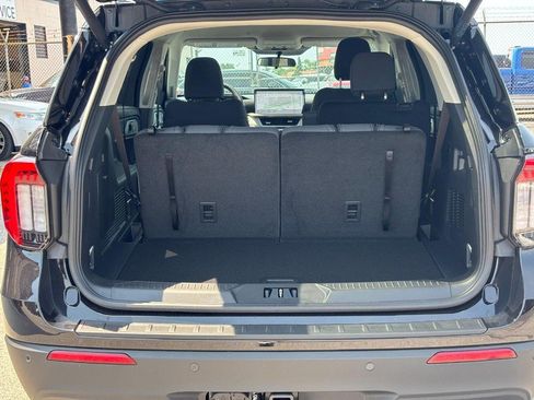 New 2026 Ford Explorer Active AWD/4WD image 11